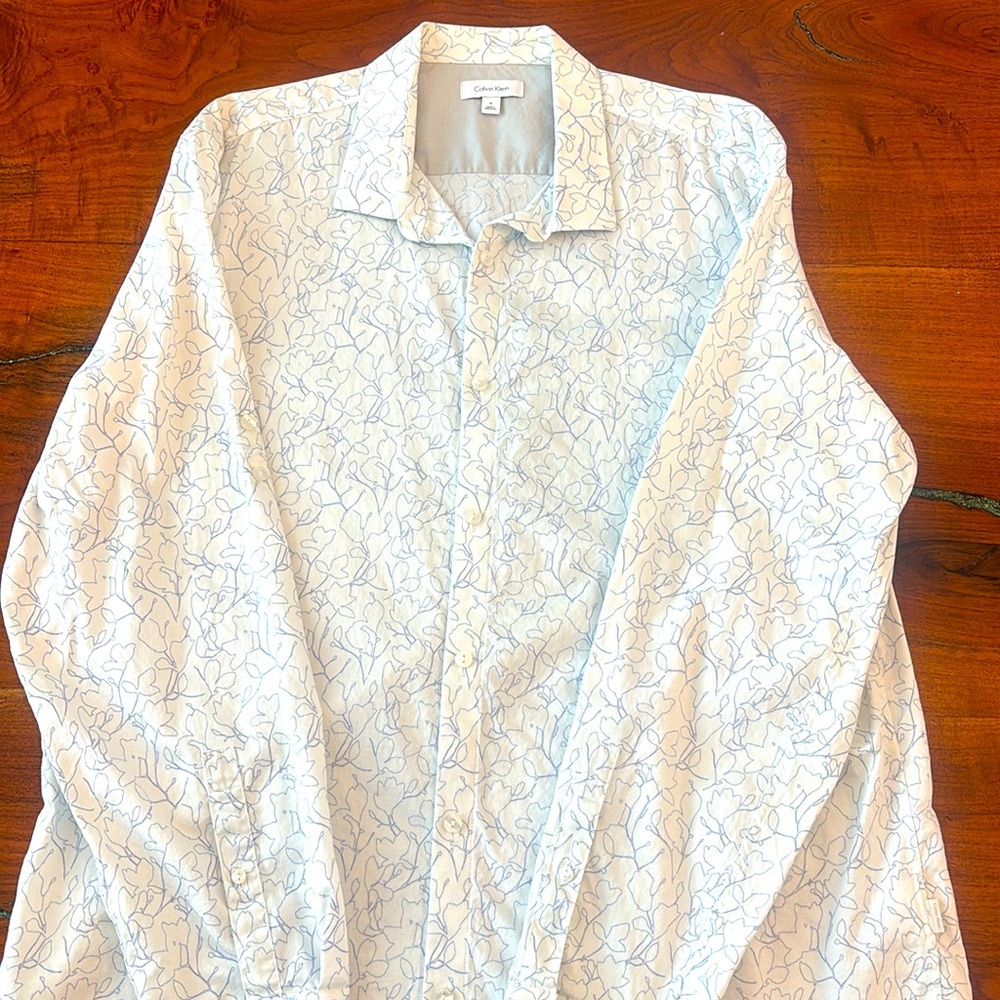Men’s Calvin Klein long sleeve shirt XL